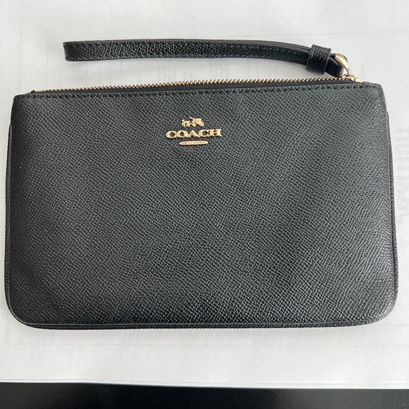 Handbags - Coach Wristlet